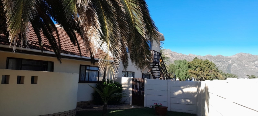 3 Bedroom Property for Sale in Dobson Western Cape
